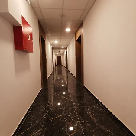 O&s Luxury By The Apartment *