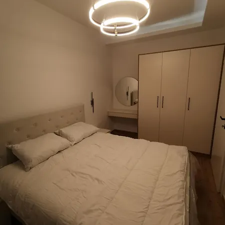 Apartment O&s Luxury By The *